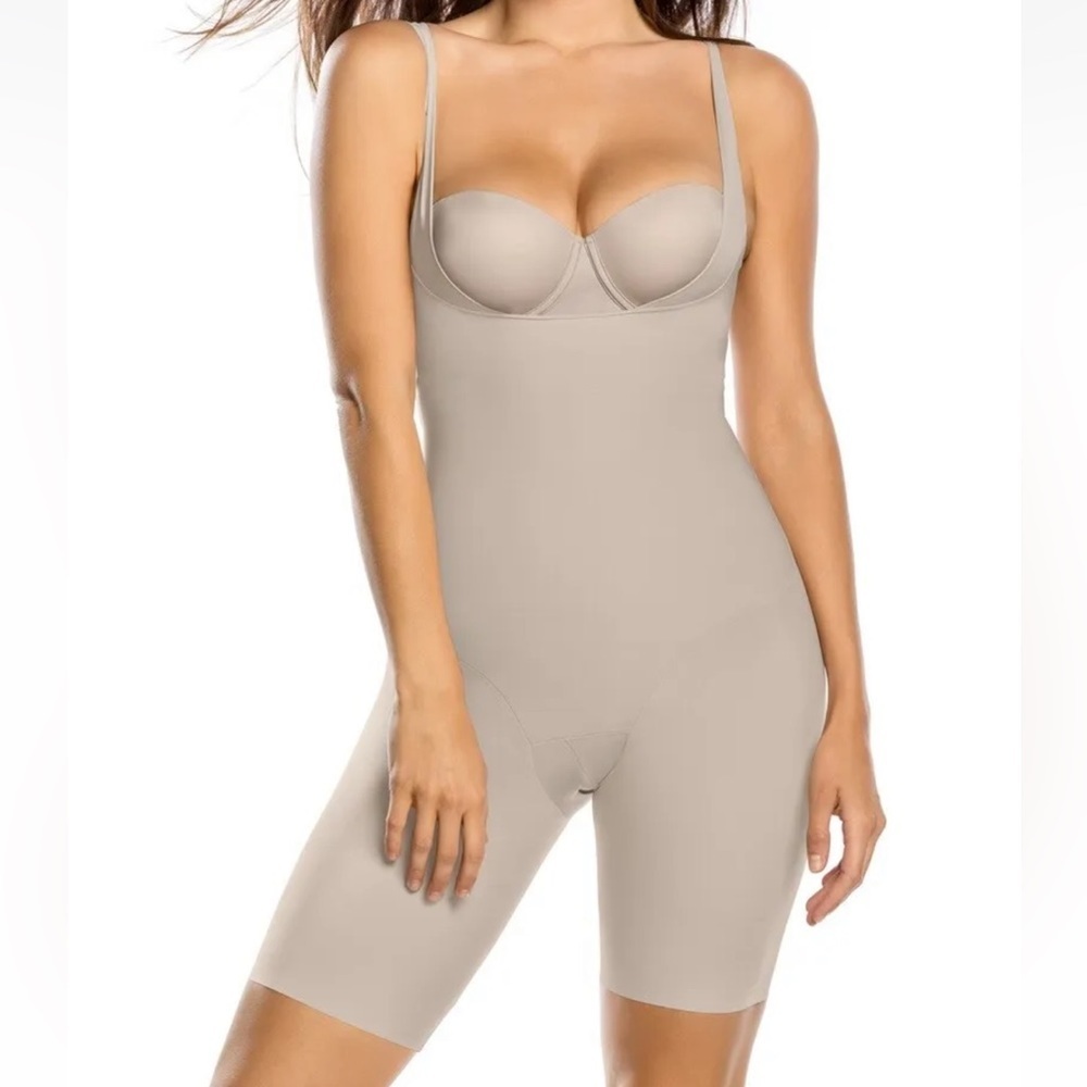 Leonisa BEIGE Moderate Tummy-Control Wyob Smoothing Faja Bodyshaper S/M - Picture 2 of 5